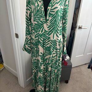 H&M Green Leaf Print Maxi Dress